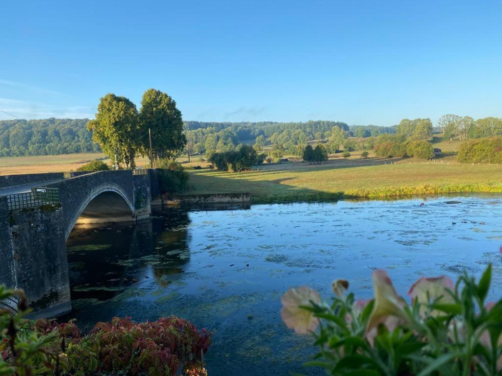 La Maison Blanche De Martue Florenville Exteriér fotografie